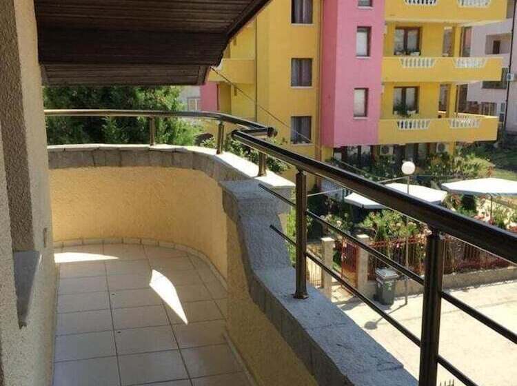 بنسيون Paradise Chernomorets