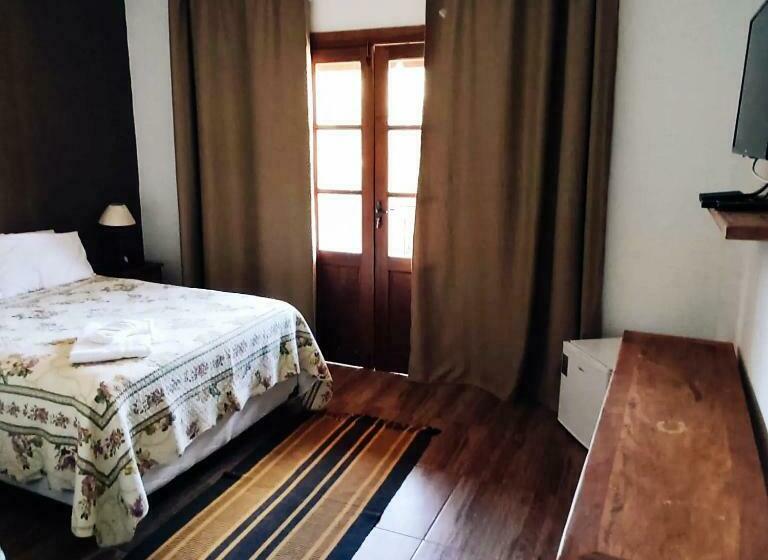 膳宿费 Pousada Canarinho