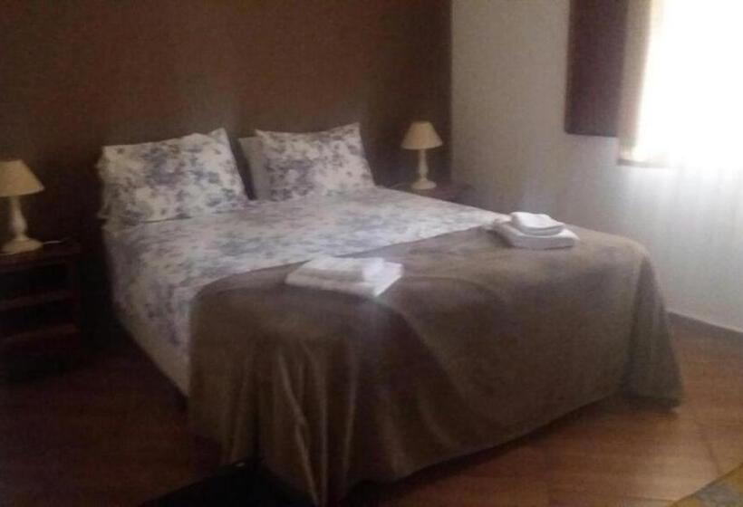 膳宿费 Pousada Canarinho