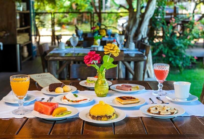 ペンション Pousada Titas