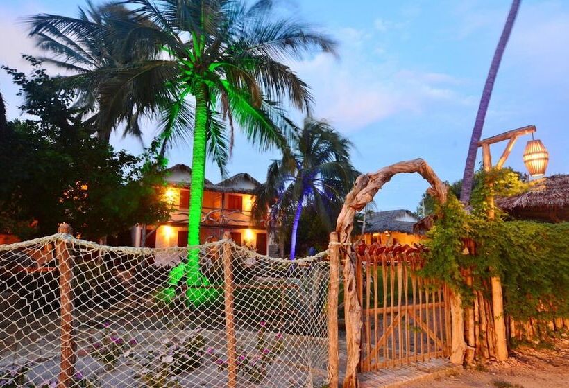 ペンション Pousada Titas