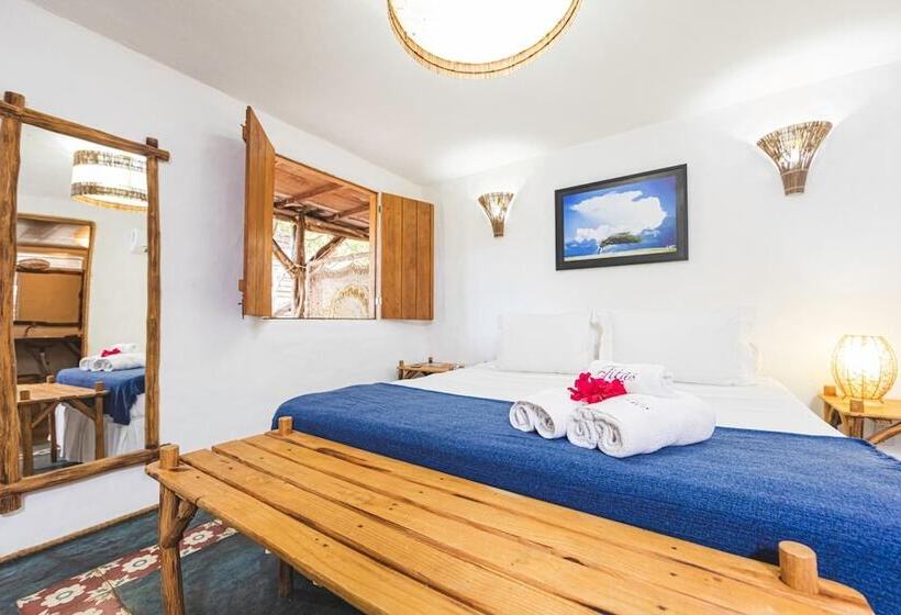 ペンション Pousada Titas