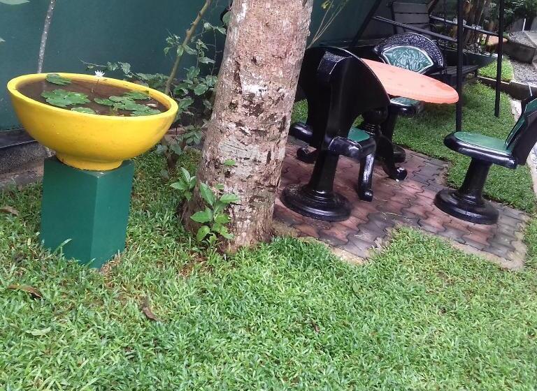 Пансион Rainbow Guest House