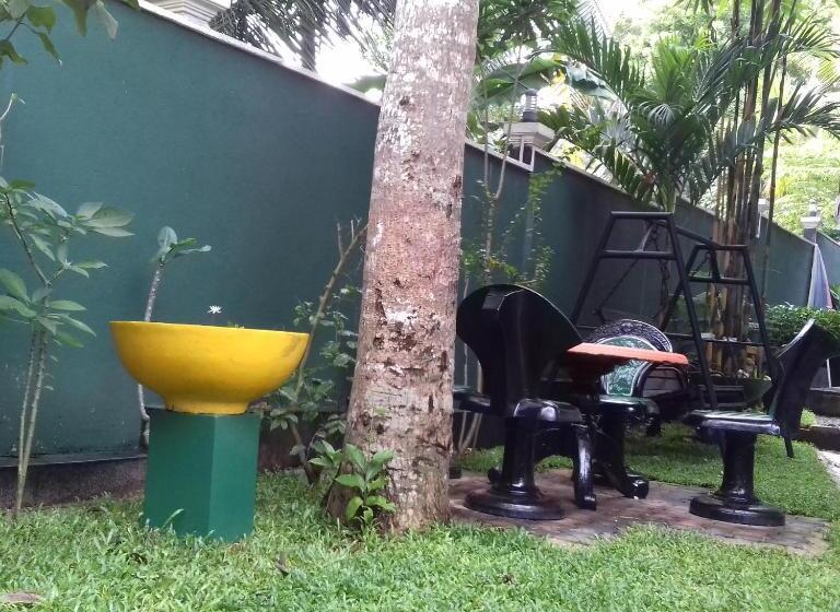 Пансион Rainbow Guest House