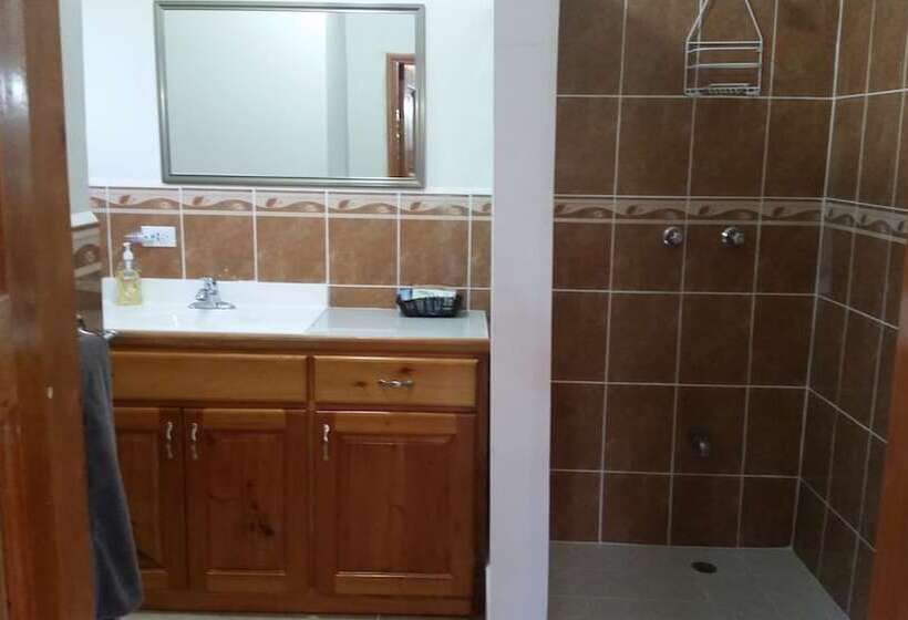 ペンション Rock Farm Guest House