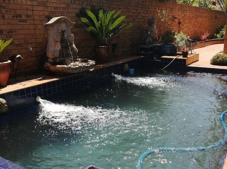 Пансион The Monte Carlo