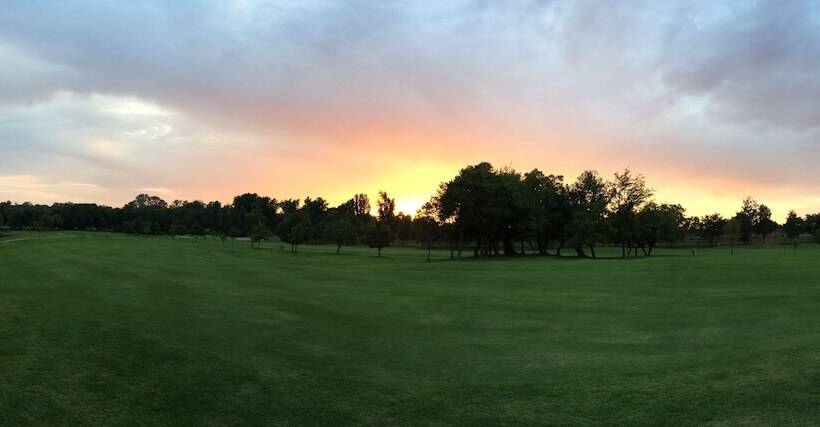 Пансион The Monte Carlo