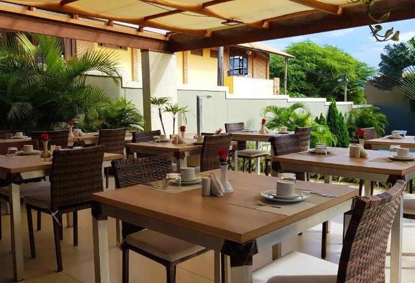 Ravenala Hotel Boutique