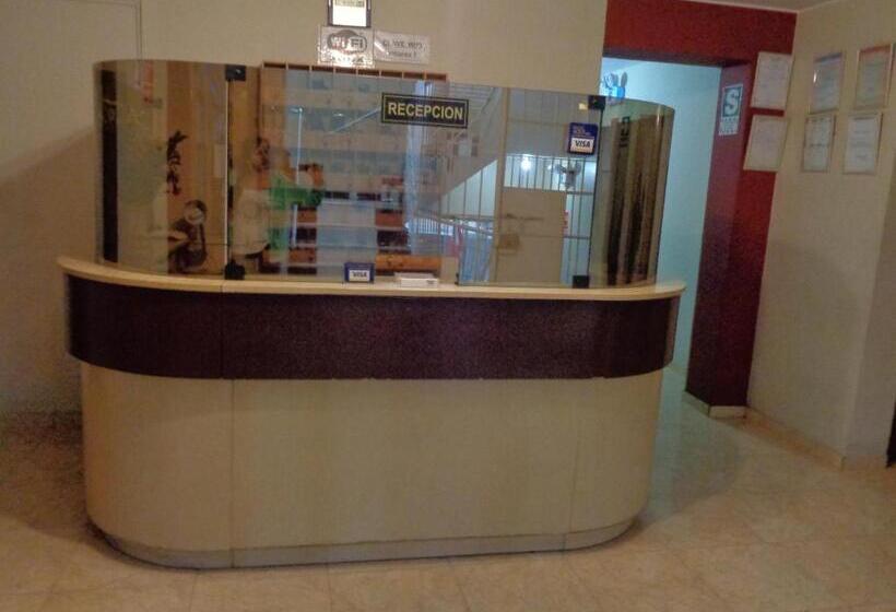 호스텔 Antares Inn