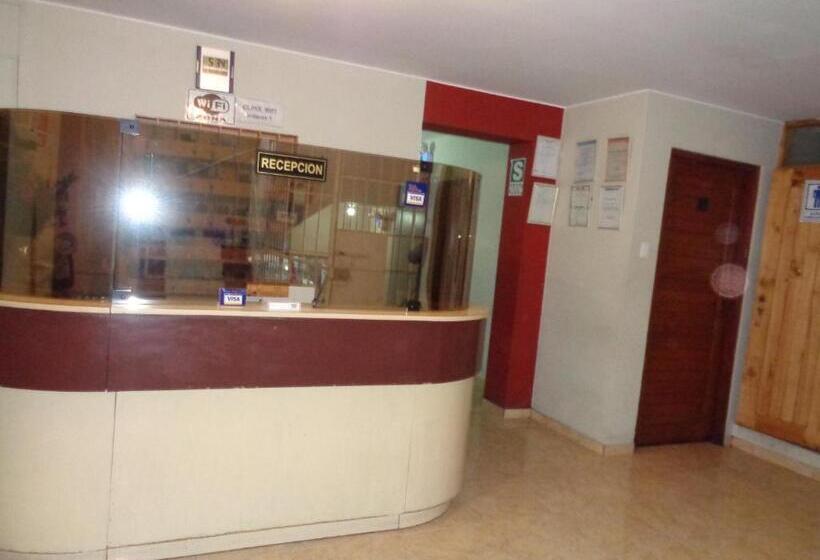 호스텔 Antares Inn