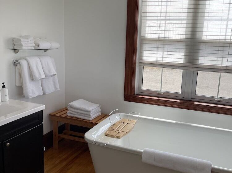 ユースホステル The Archie & Isidore