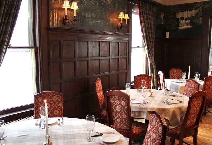 فندق صغير The Interlaken Inn