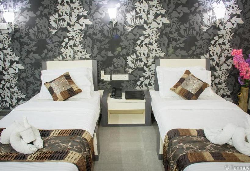 هاستل Vora Corporate Inn