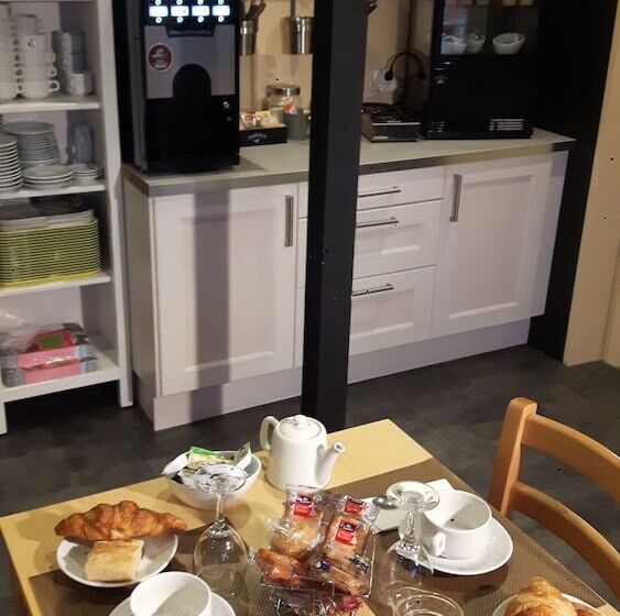 Fasthotel Avignon Nord Le Pontet