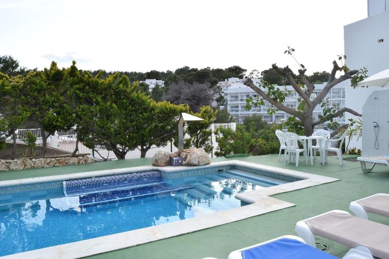 בית מלון כפרי Hostal La Cigüeña