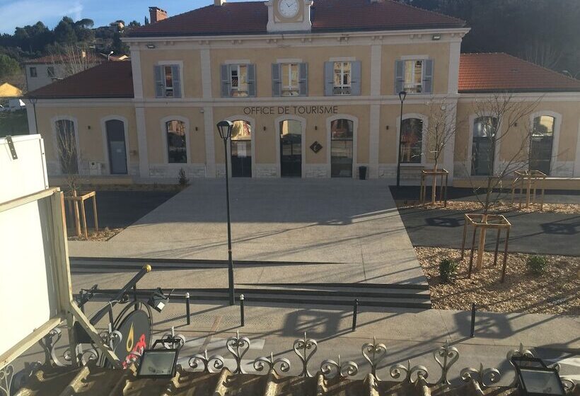 ホテル Luberon L'hôtel