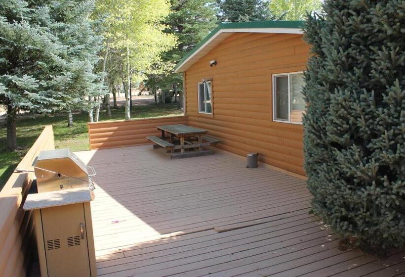 فندق Sevier River Ranch & Cattle Company