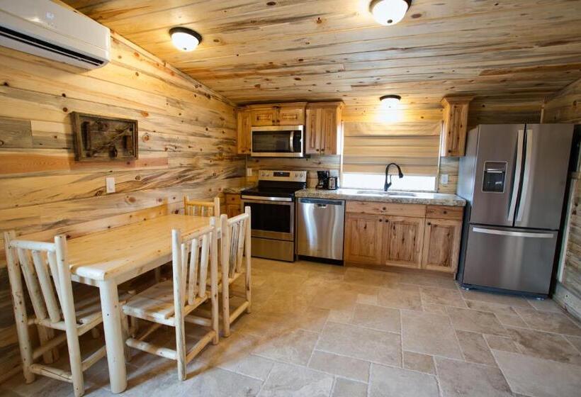 فندق Sevier River Ranch & Cattle Company