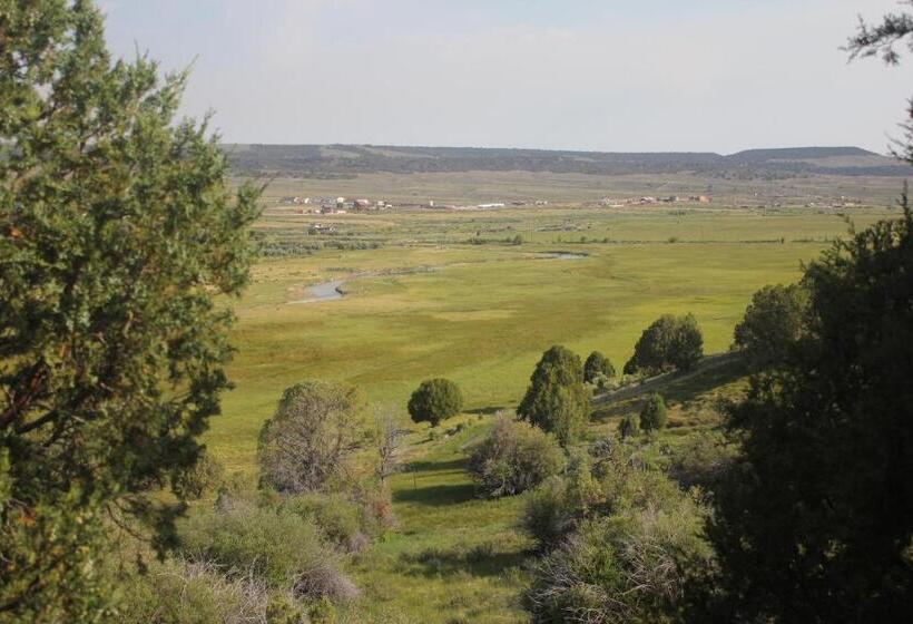 فندق Sevier River Ranch & Cattle Company