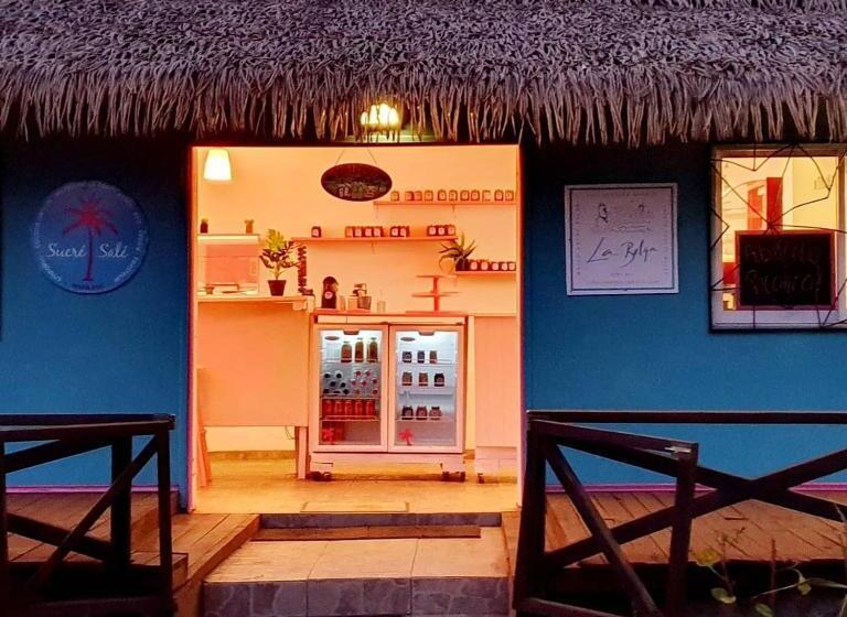 بنسيون & Apartments Chez Hiva