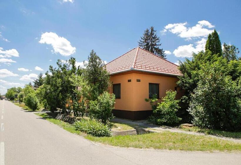 ペンション Boróka Vendégház