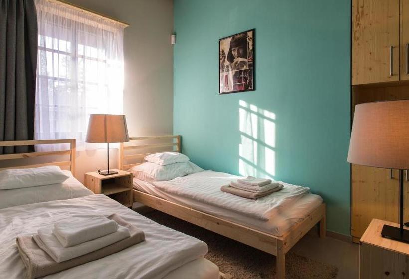 پانسیون Galyatető Turistacentrum