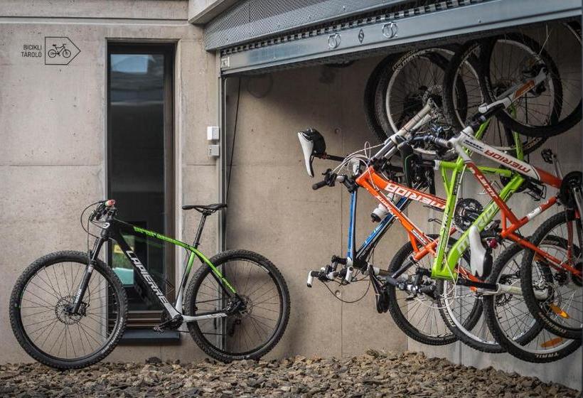 پانسیون Galyatető Turistacentrum