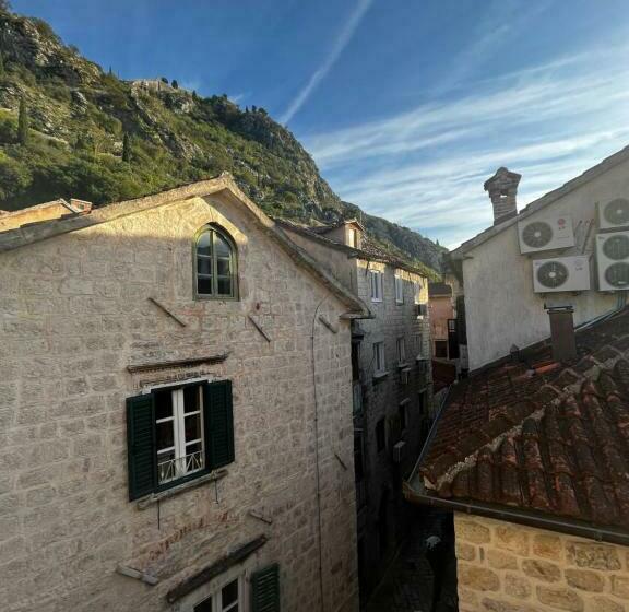 پانسیون Guesthouse Athos