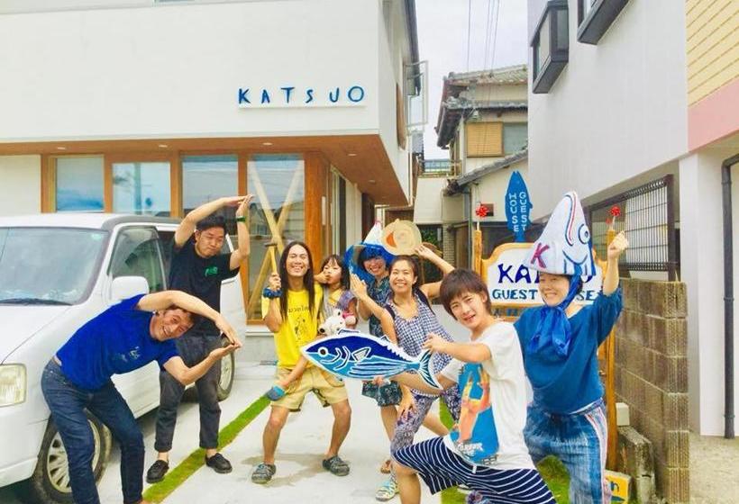 بنسيون Katsuo Guest House