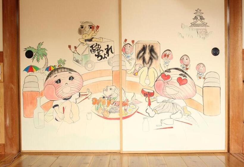 بنسيون Katsuo Guest House