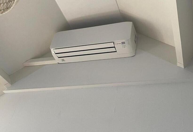 פנסיון Lise S Place