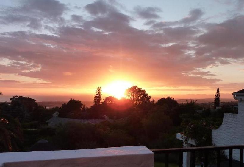 펜션 Montrose Guesthouse