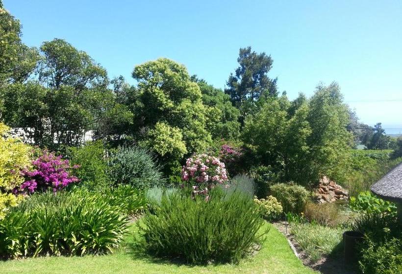 펜션 Montrose Guesthouse