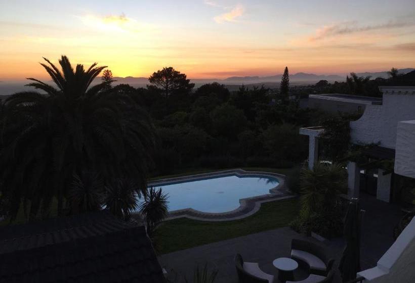 펜션 Montrose Guesthouse