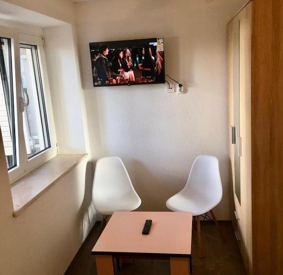 پانسیون Rooms M2