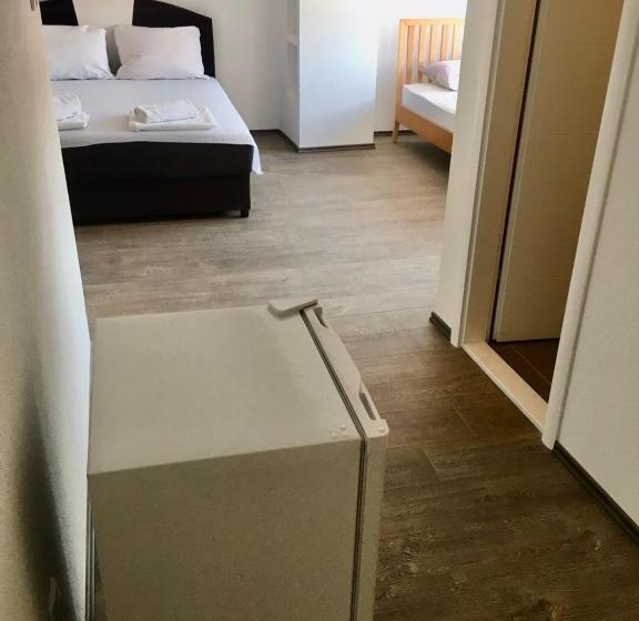 پانسیون Rooms M2