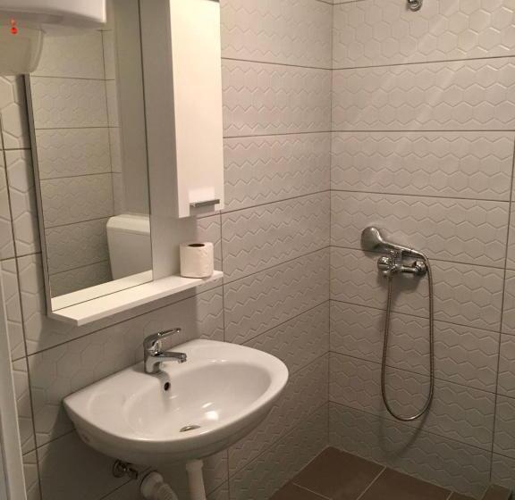 پانسیون Rooms M2