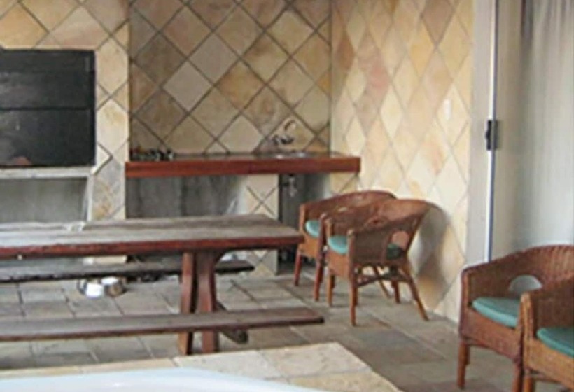 פנסיון Shirleys Place