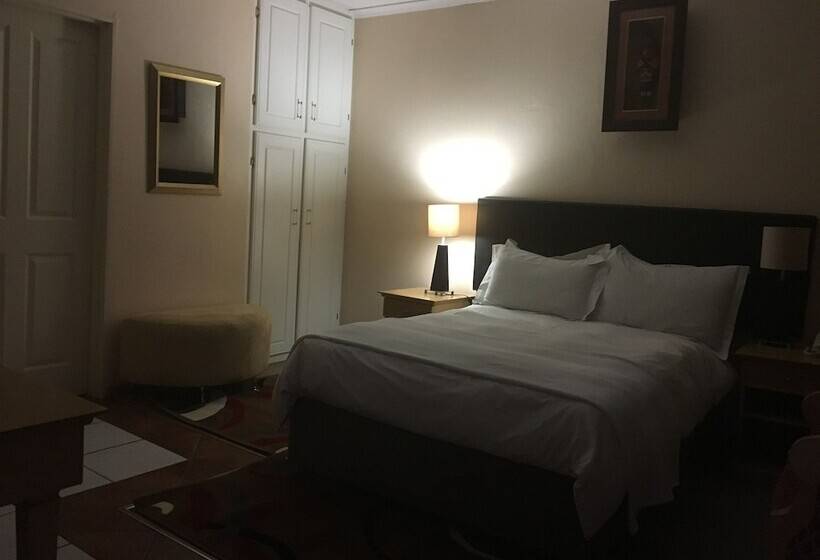 פנסיון The Orchards Executive Accommodation Mp