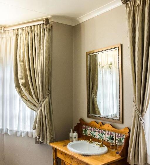 بنسيون Van Dykshuis Guest House