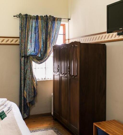 פנסיון Van Dykshuis Guest House