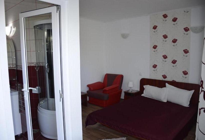 بنسيون Vila Fifi Costinesti