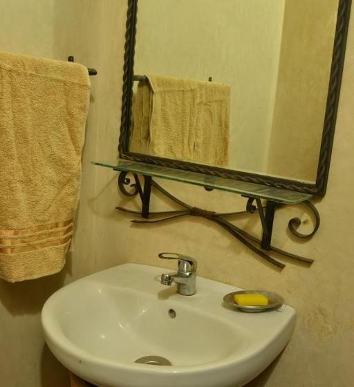 پانسیون Villa Paradise