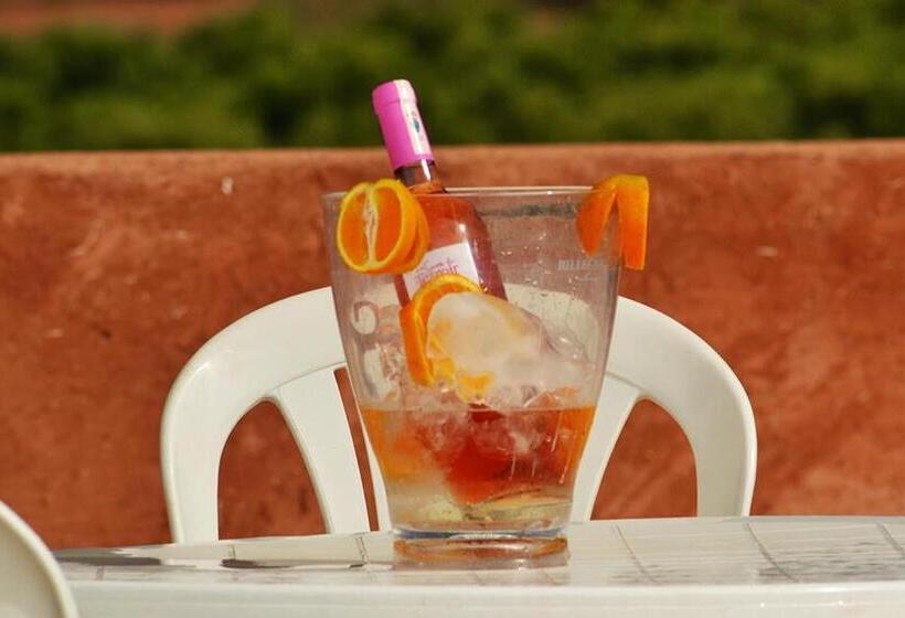 پانسیون Villa Paradise