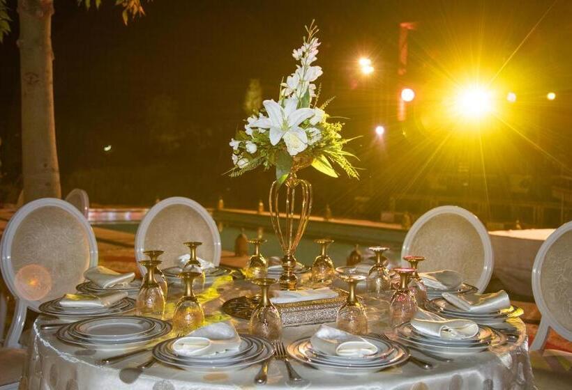 پانسیون Villa Paradise