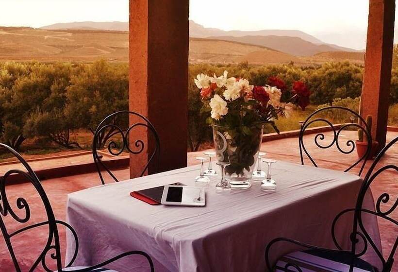 پانسیون Villa Paradise