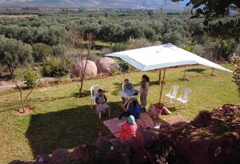 پانسیون Villa Paradise