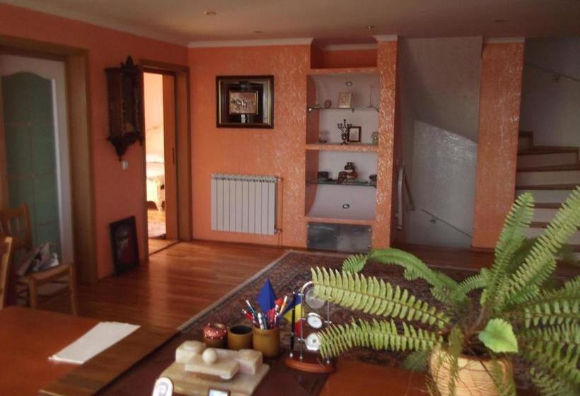 Pensiunea Raze De Soare