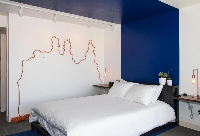 فندق صغير Skyfall Guestrooms