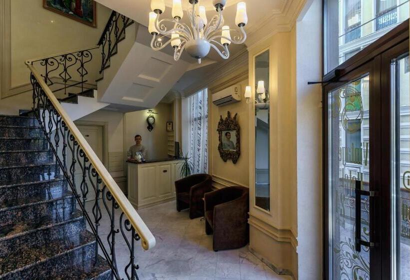 هاستل Vintage Na Bulvare